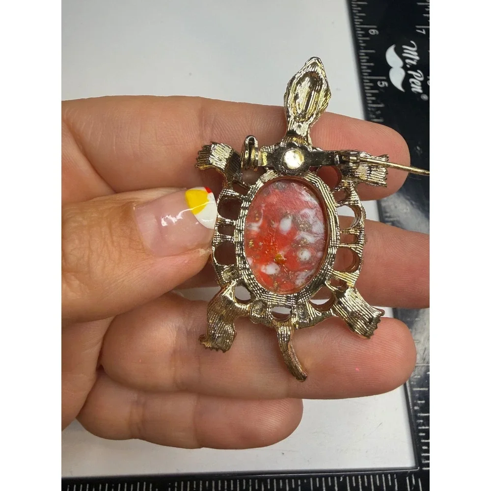N/A gold tone
